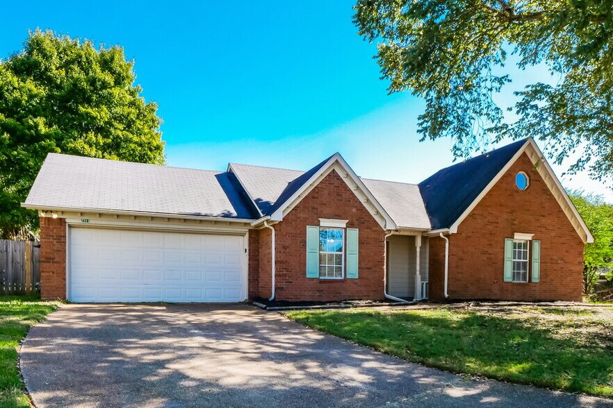 Building Photo - 2741 Laurelcrest Cove