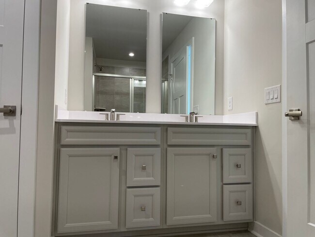 Building Photo - 3 Bedroom 2 Bath Home in Middle Creek Village in Bolivia, NC