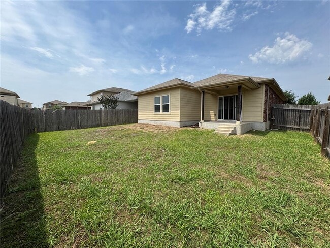 Building Photo - 13417 Cantarra Dr