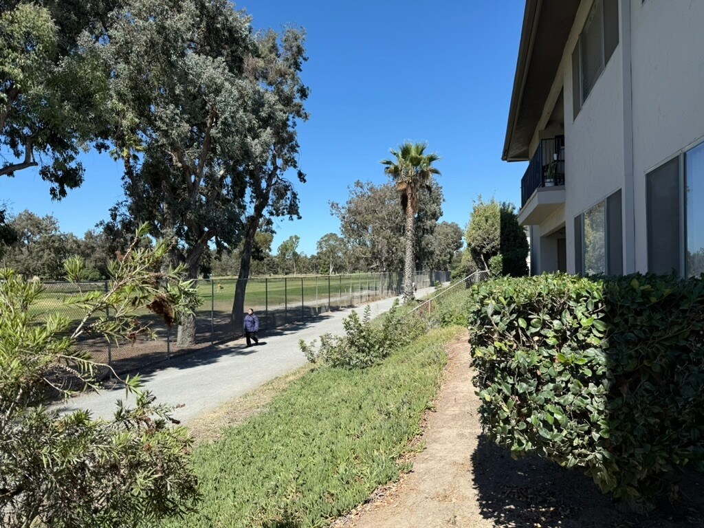 Building Photo - 4095 Bonita Rd