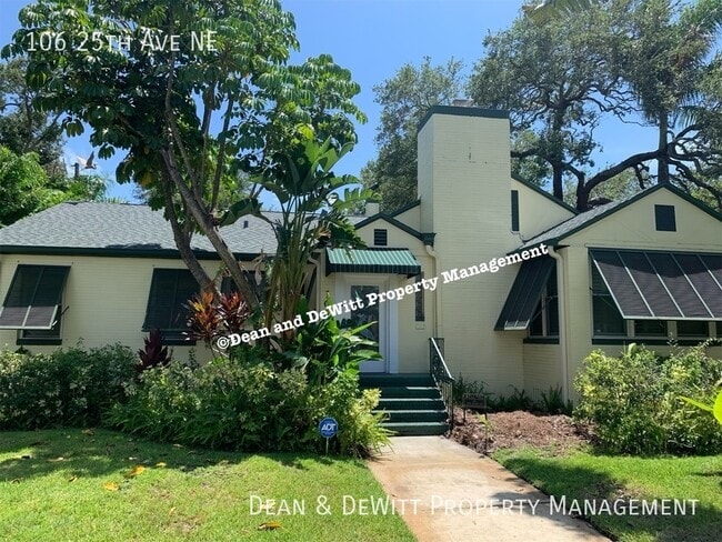 Primary Photo - 106 25th Ave NE