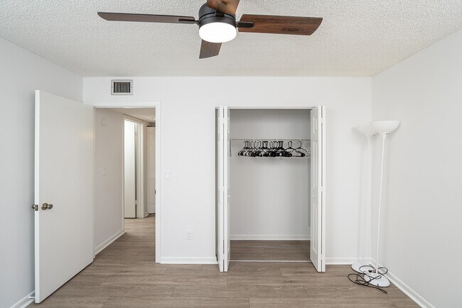 Building Photo - 39 Alcira Ct