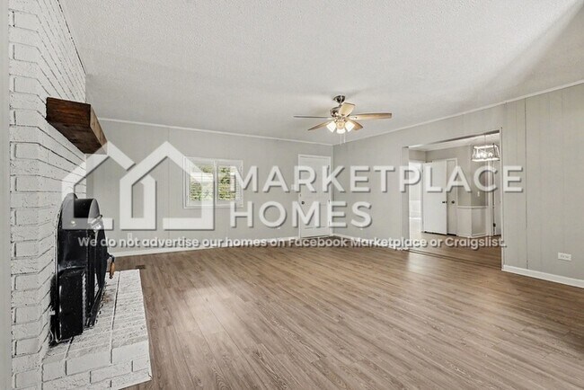Building Photo - 2626 Trenton Rd