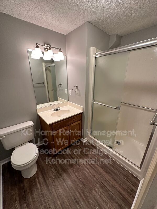 Building Photo - 3304 NW 84th Terrace