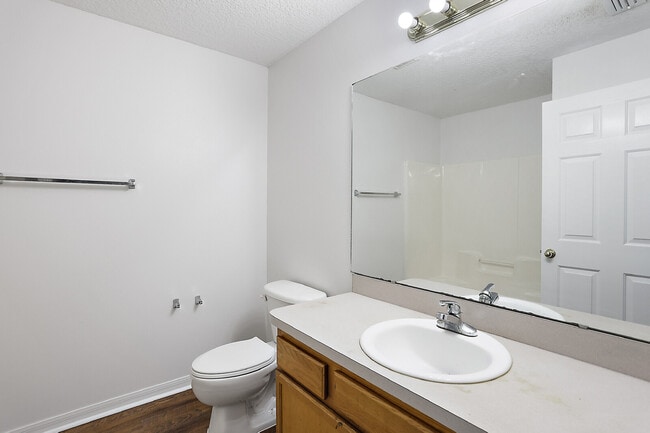 Building Photo - 512 Paulling Dr