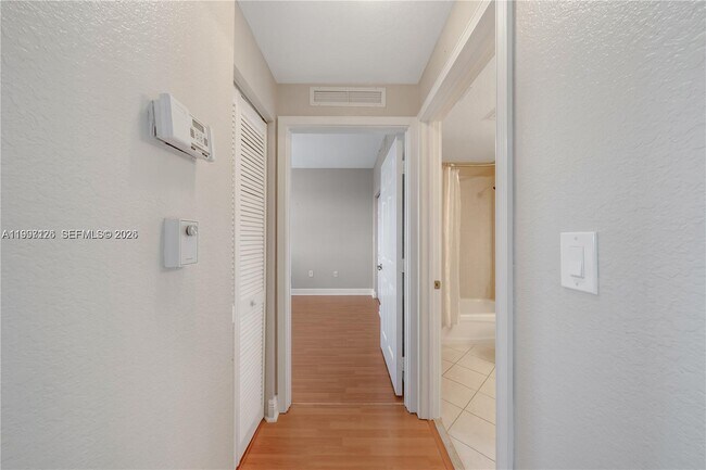 Building Photo - 9021 SW 94th St