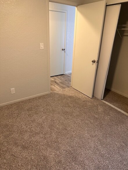 Building Photo - 7835 Tierra Glen Way