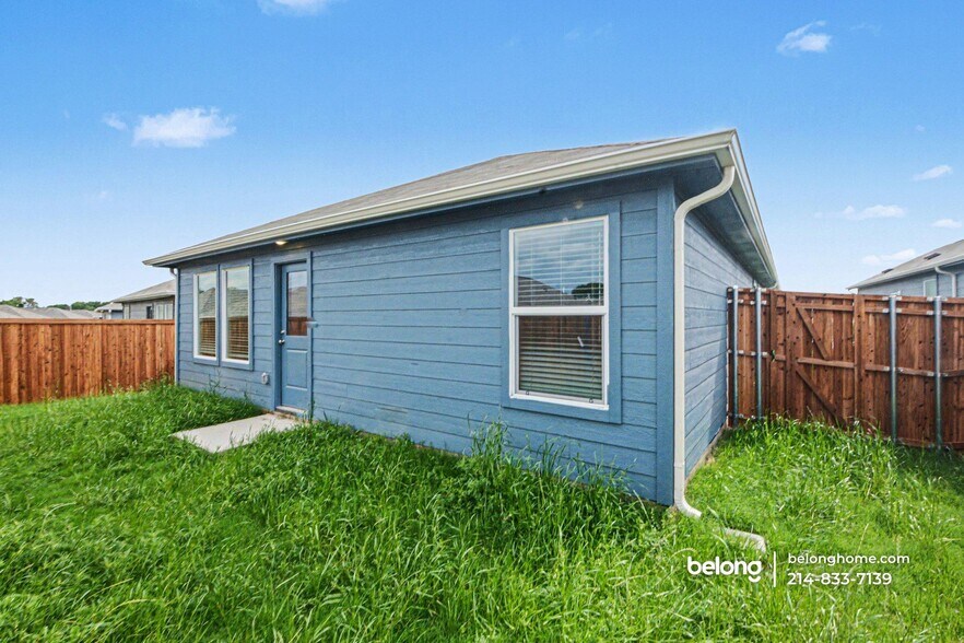 Building Photo - 3168 Burmese St