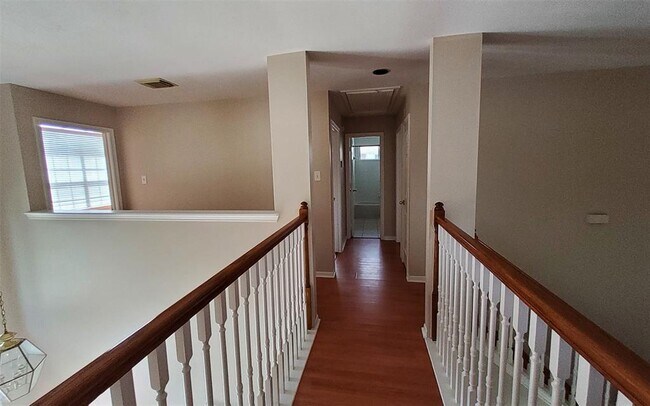 Building Photo - 2707 Sun Beam Ct