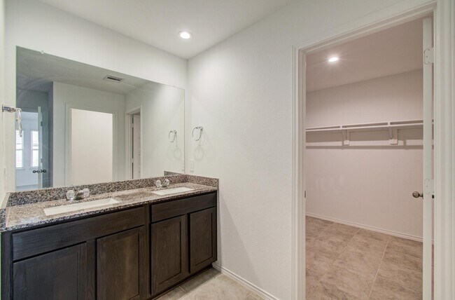 Building Photo - 7527 Cynomys Ct