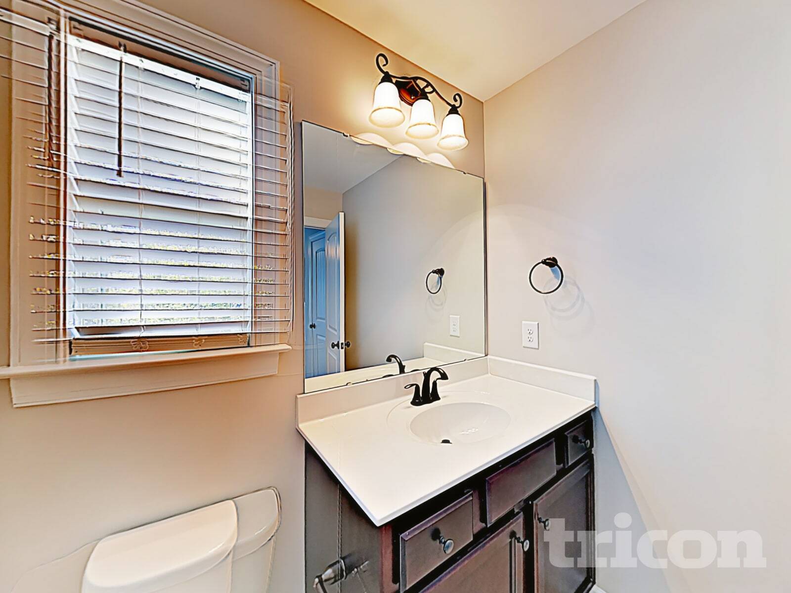 Building Photo - 69 Diamond Creek Dr