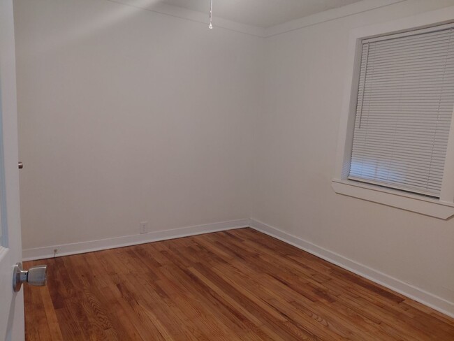 Building Photo - Your New Home at Park South