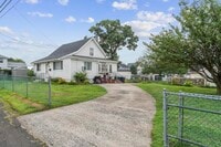 Building Photo - 10 Cold Spring St