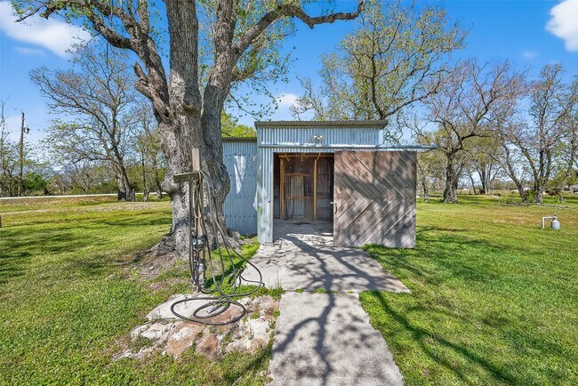 Building Photo - 11934 FM 1994 Rd