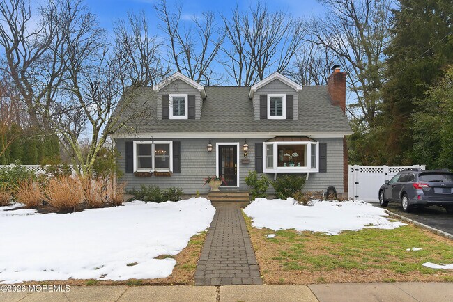 Building Photo - 96 Lakeshore Dr