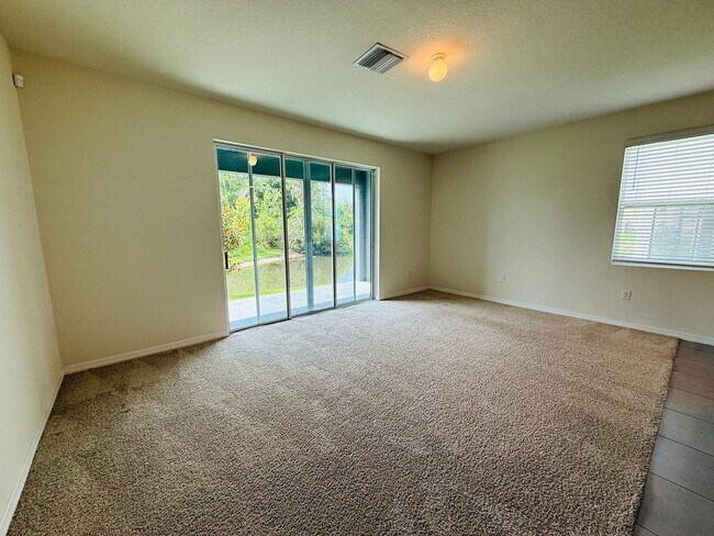 Building Photo - 2856 Suncoast Blend Dr
