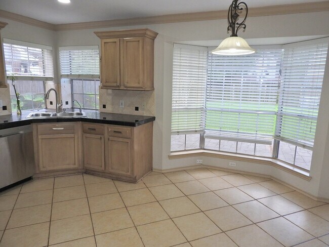 Building Photo - 4427 Wavertree Dr