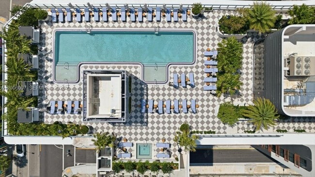 Building Photo - 2700 NW 2nd Ave