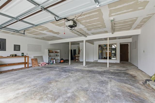 Building Photo - 317 Chandler Lake Ct