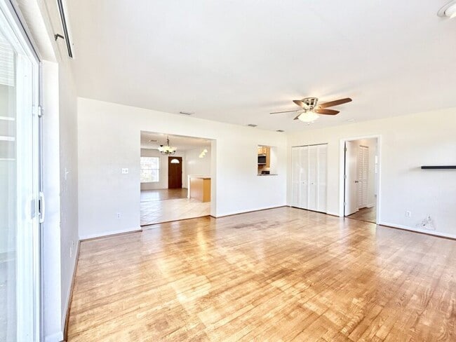 Building Photo - 2701 56th Ln N