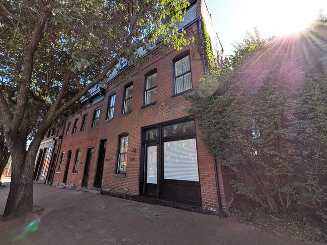 Primary Photo - 1006 Geyer Ave