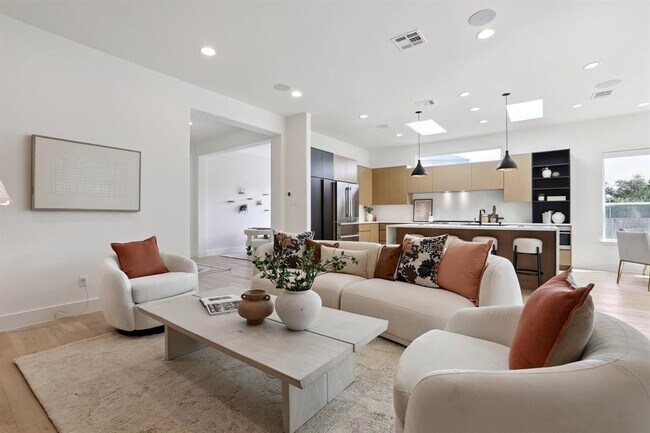 Primary Photo - 4025 Lazy River Bend