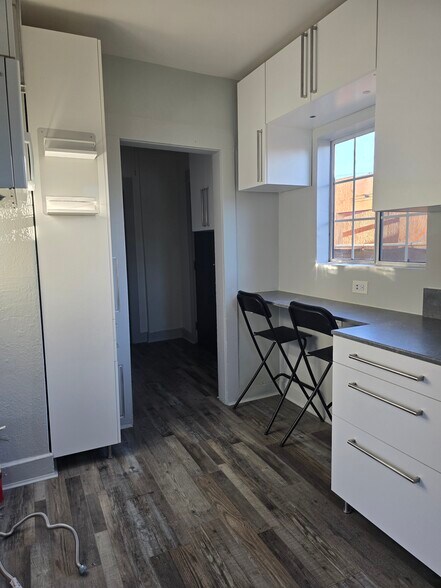 Kitchen - 838 E 76th St