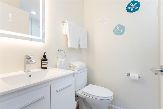 Building Photo - 112 Harrison Ave