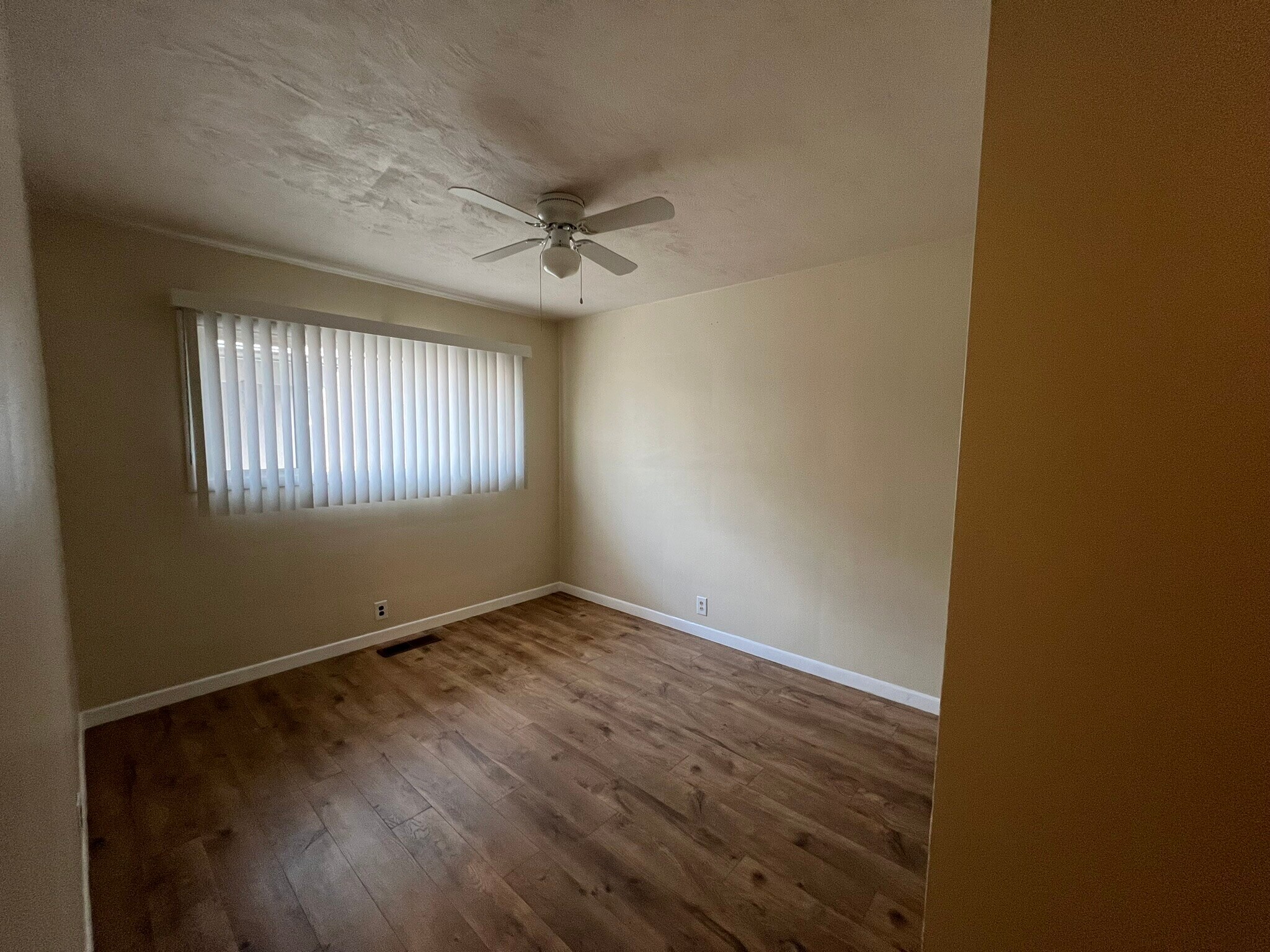 Building Photo - 412 NW F St