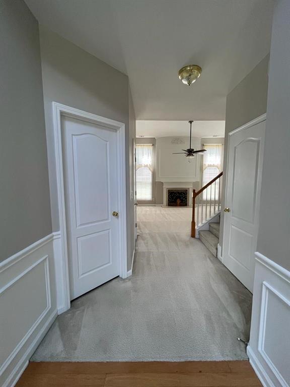 Building Photo - 1712 Hillside Bend Crossing