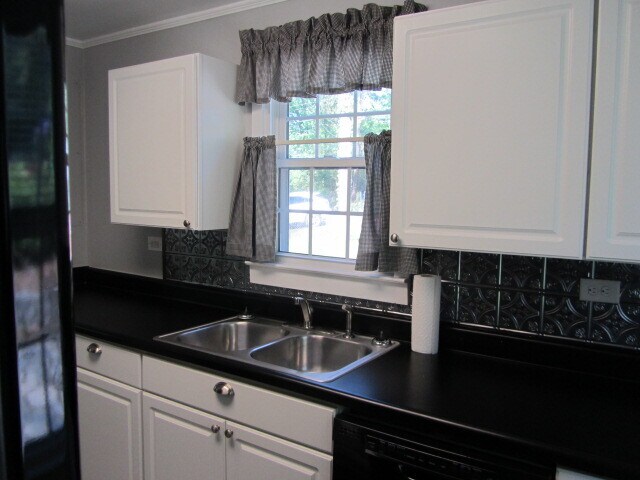 Building Photo - 4594 Shadow Lawn Dr