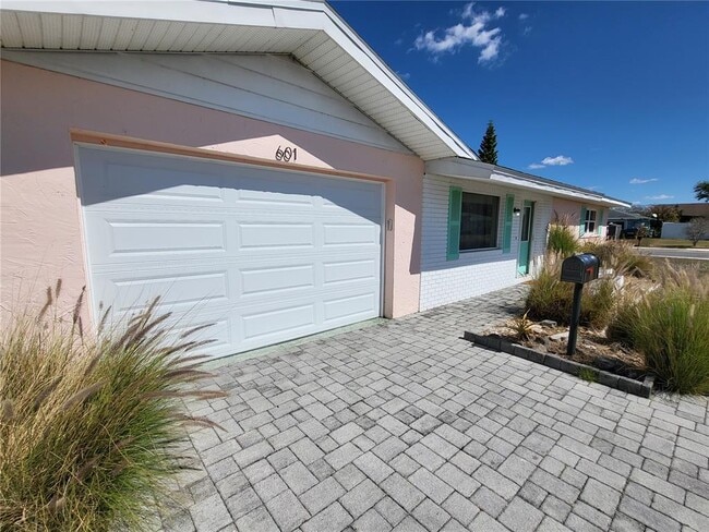 Building Photo - 601 Allegheny Dr