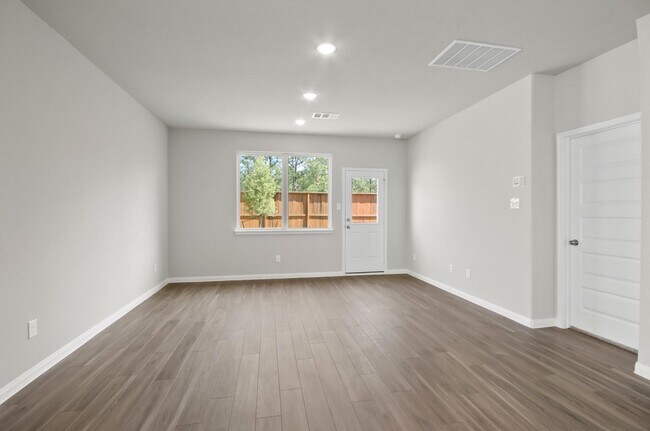 Building Photo - 1457 Mount Bassie Trl