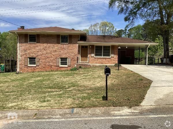 Building Photo - 1006 Longleaf Dr