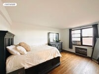 Building Photo - 52-25 39th Rd