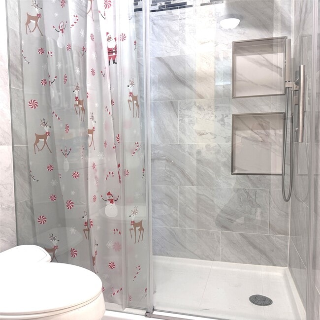 Building Photo - 2457 Briarwest Blvd