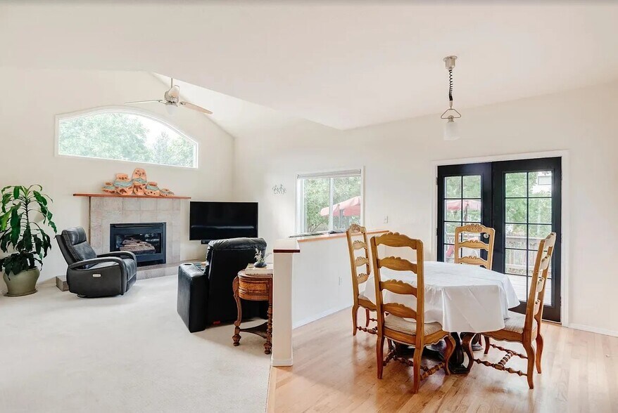 Building Photo - 995 Quince Ave