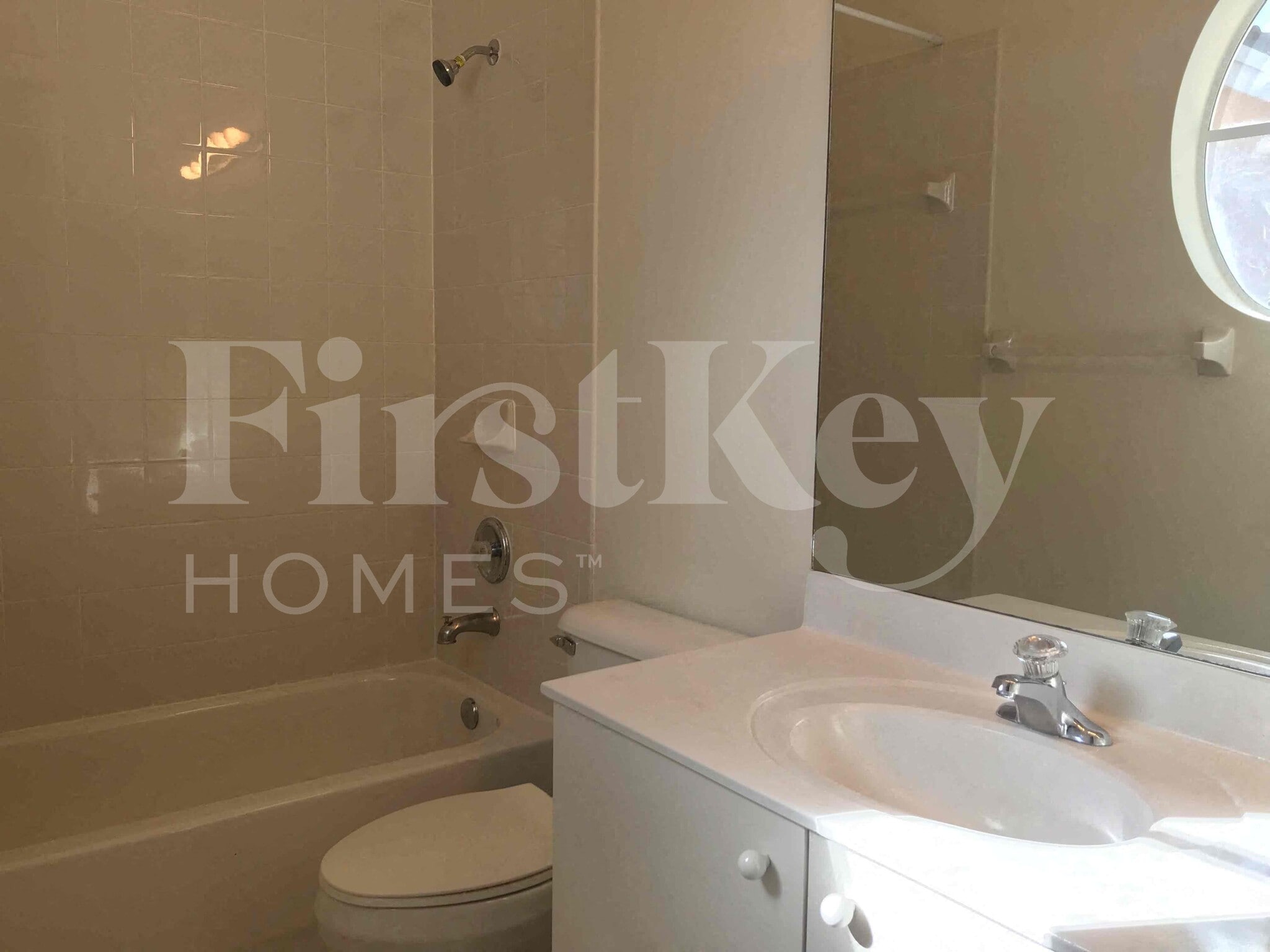 Building Photo - 2281 NE 42nd Cir