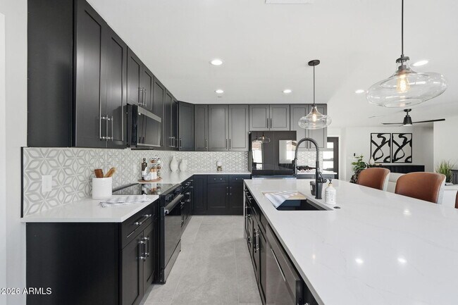 Building Photo - 6420 E Virginia Ave