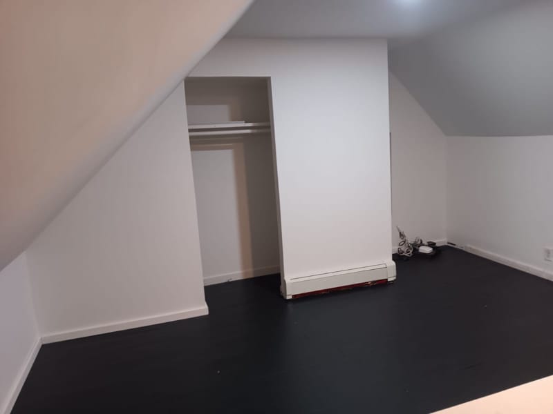 Building Photo - 123 N 1st St