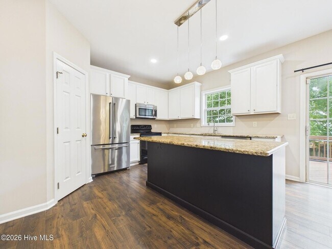 Building Photo - 5500 Yates Garden Ln