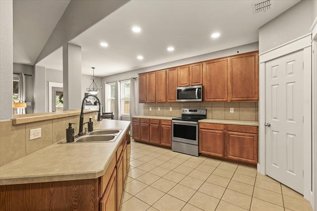 Building Photo - 4721 Heron Pond Ln