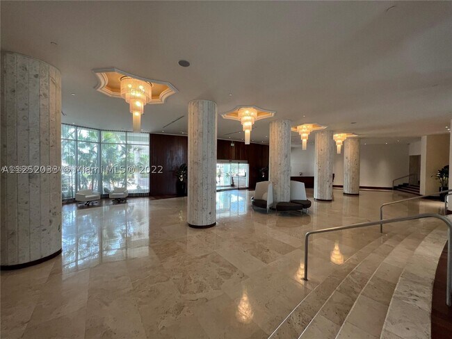 Building Photo - 5161 Collins Ave