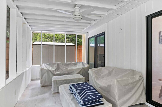 Building Photo - 1844 NW 42nd Ave