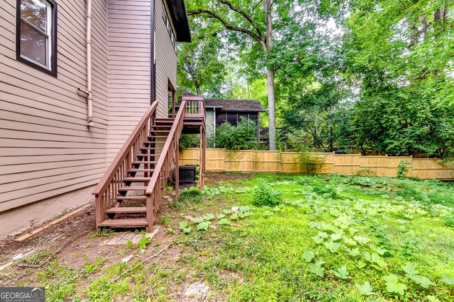 Building Photo - 1126 Briarcliff Pl NE