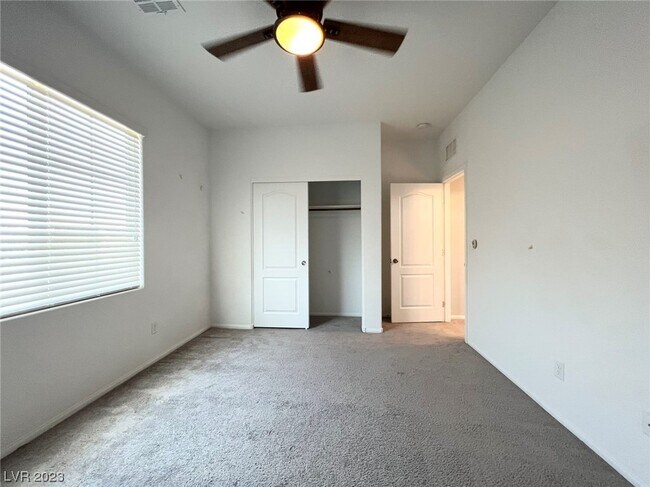 Building Photo - 930 Safe Sapphire Way