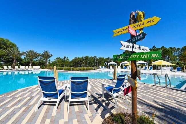 Building Photo - 868 Longboat Dr