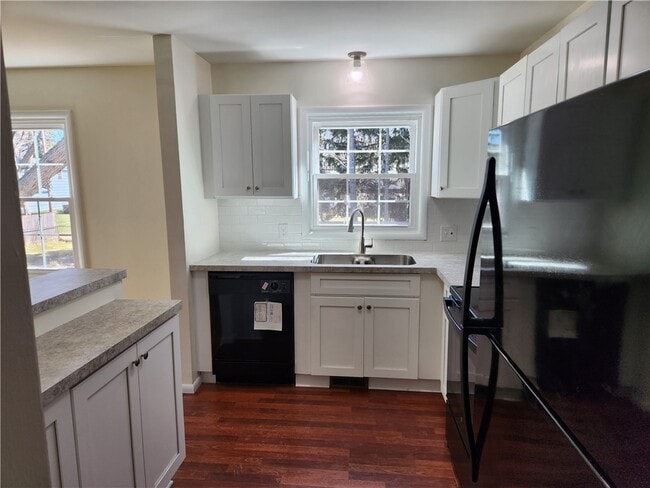 Building Photo - 206 Mason Ave