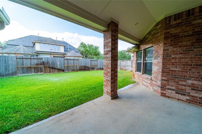 Building Photo - 28210 Cross Creek Springs Ln