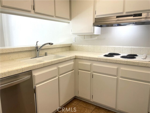 Building Photo - 1007 S Catalina Ave